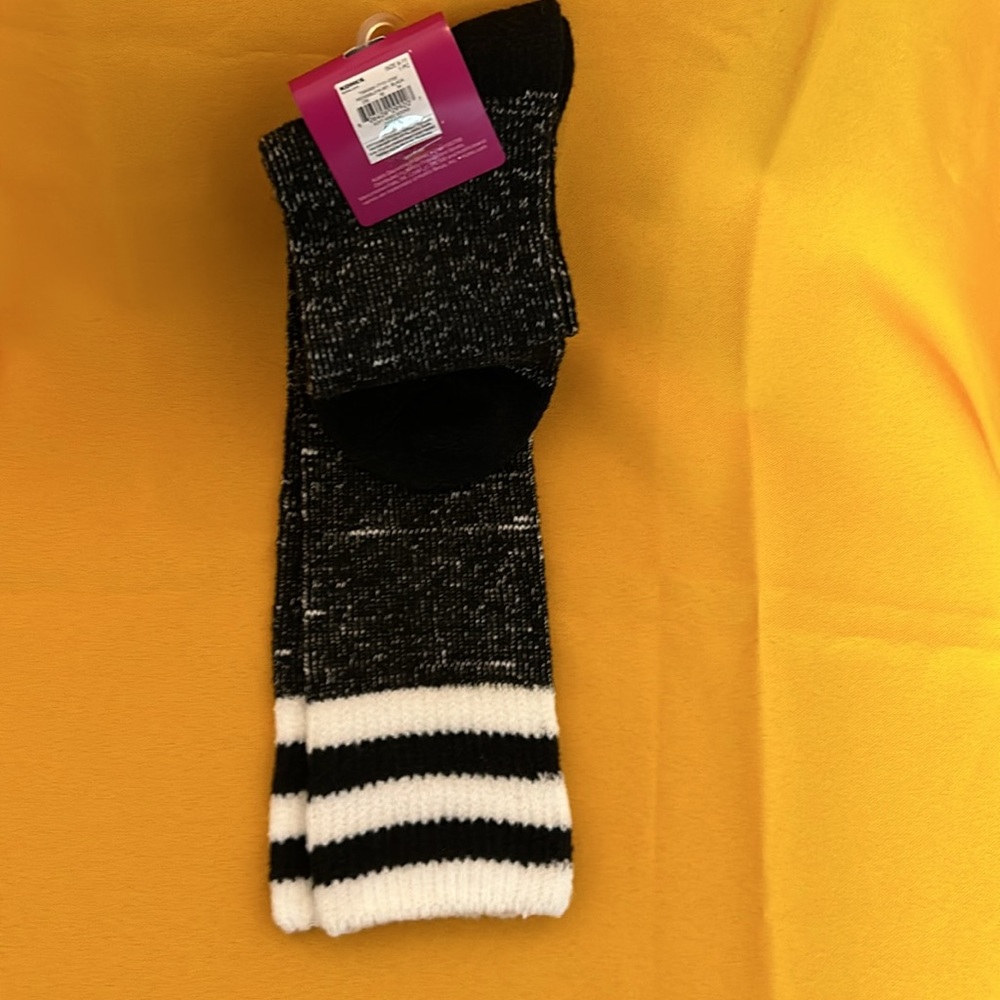 Socks - Picture 4 of 5